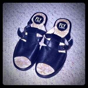 FLY LONDON Wedge slip on Black leather sandle